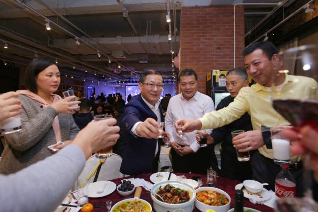 1512875638497017.jpg 21.jpg