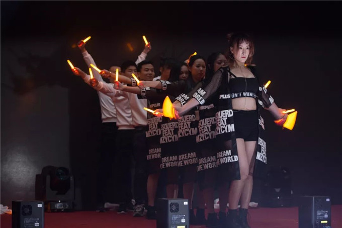 1519268747833998.jpg 47.jpg