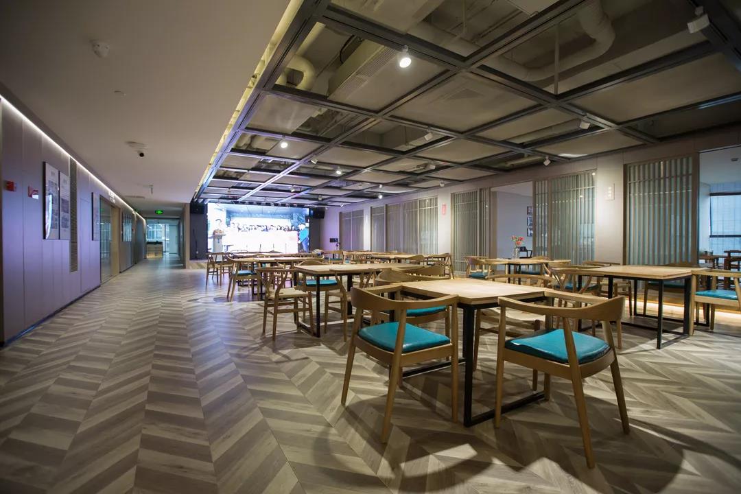 1539914429113573.jpg 1539914429113573.jpg